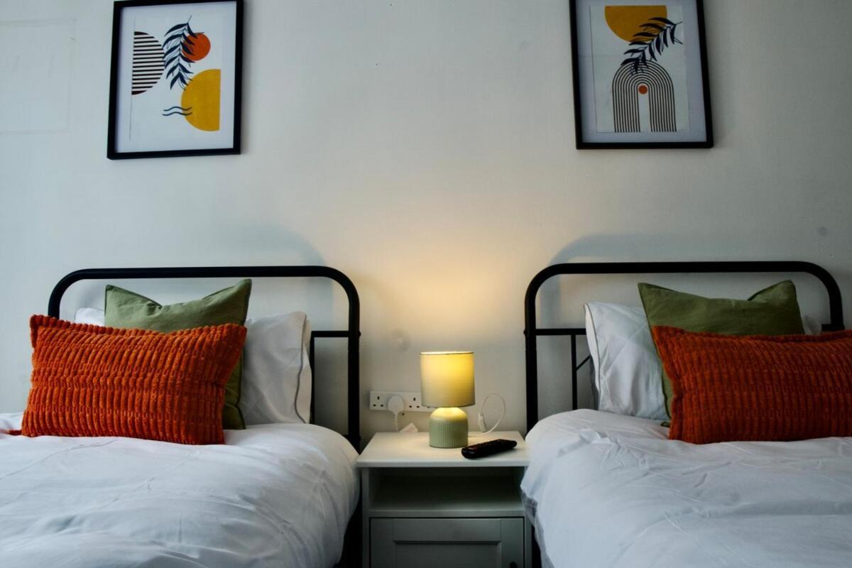 Apartamento 3 Bedroom - 10min Walk Stratford Station - Sleep 6 Londres