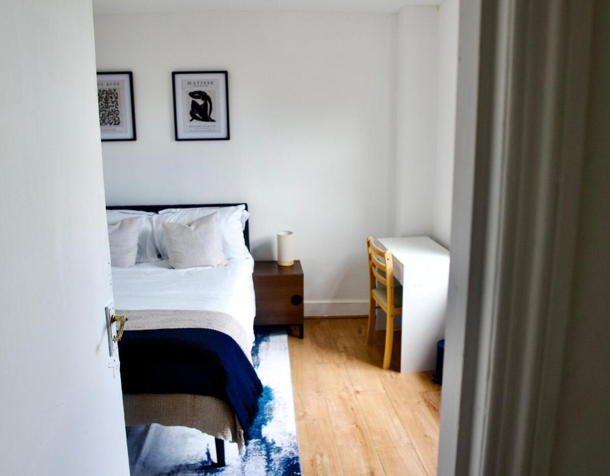 3 Bedroom - 10min Walk Stratford Station - Sleep 6 Apartamento Londres
